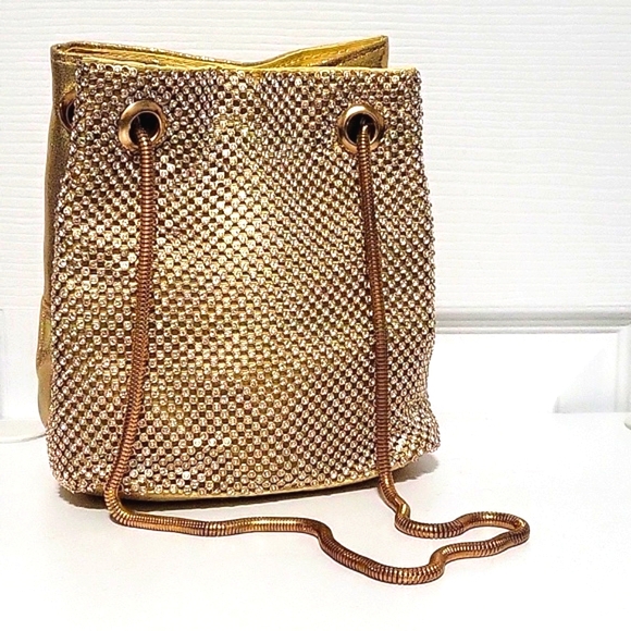 *HOMECOMING* Gold bucket bag - Picture 1 of 7